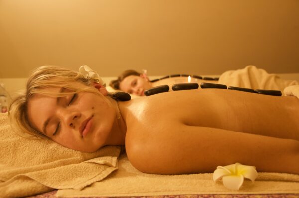Hot Stone 60 Min Partner